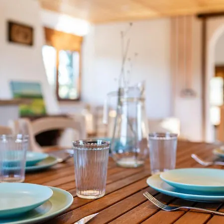 Aromatik House